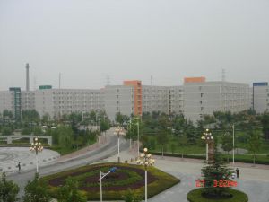 西安交通大学城市学院 中心广场