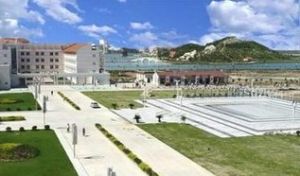 天津外国语学院滨海外事学院