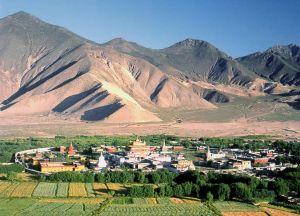山南地区