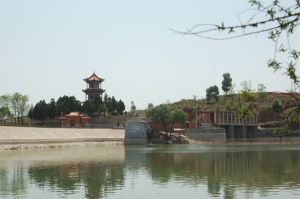 精卫湖休闲度假区