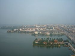 龙湖