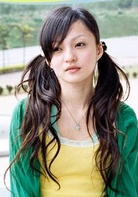英子