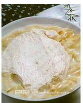 酸菜豆花面
