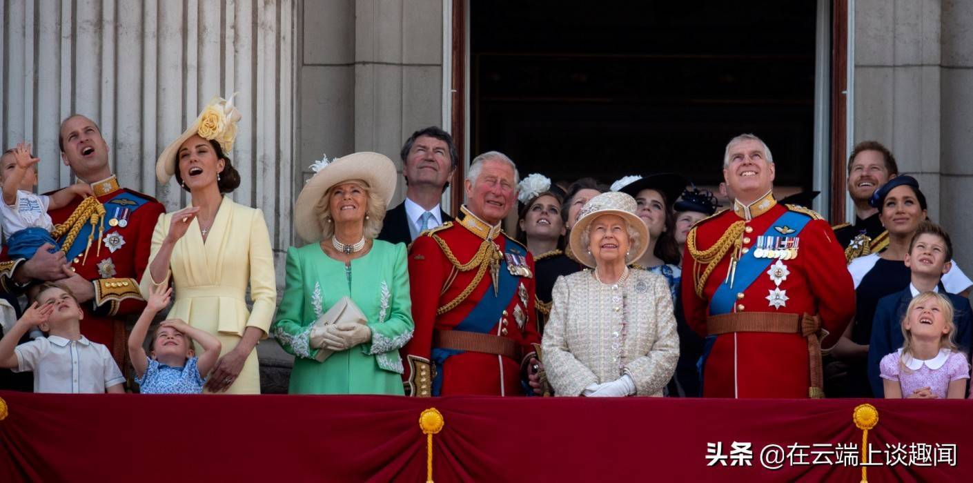 英国女王在2020年身价排名让人意外，英国王室的钱到底从何而来？
