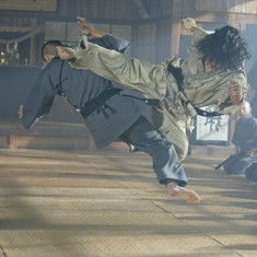 、