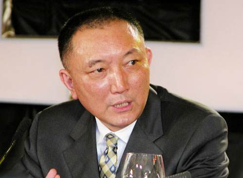 韩三平