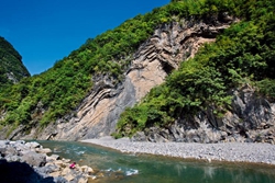 巴山大峡谷