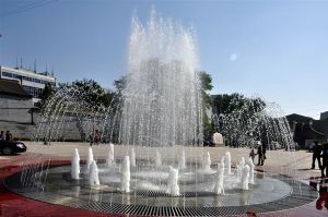 图书馆文化广场