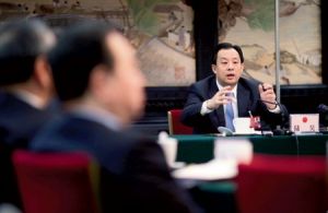 黑龙江省省长陆昊回应龙煤集团欠薪问题